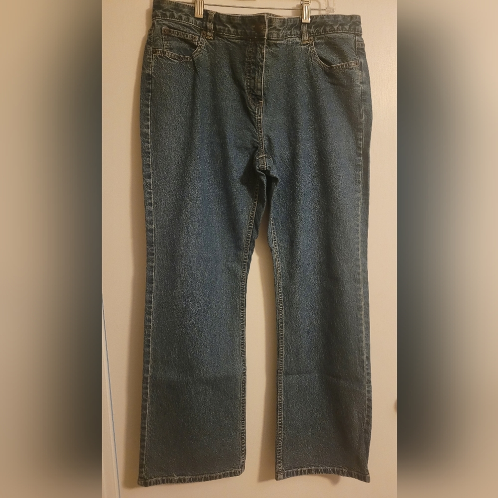 2 pair Van Heusen Jeans Stretch 14 Short